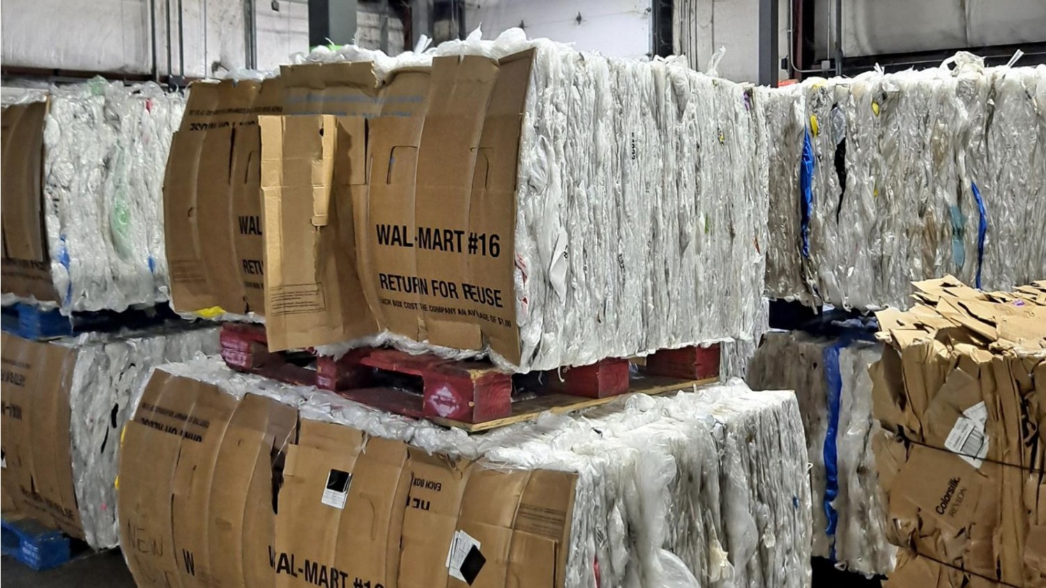 Photo of mixed recycle bales