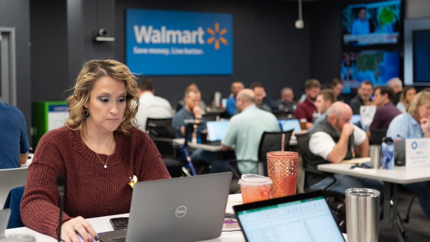 Woman working in EOC providing Disaster Support